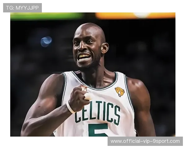 就在刚刚！兰德尔太狠了！加内特队史36年纪录被打破，加内特几届篮板王